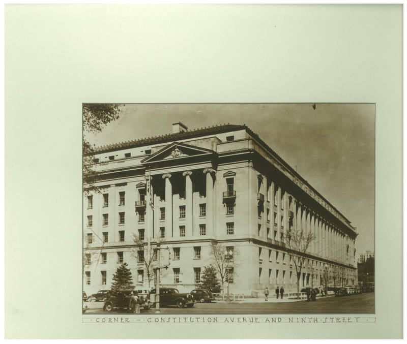 Corner - Constitution Avenue and 9th Street