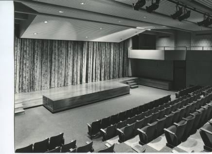 The Park School, Brookline, Massachusetts- auditorium